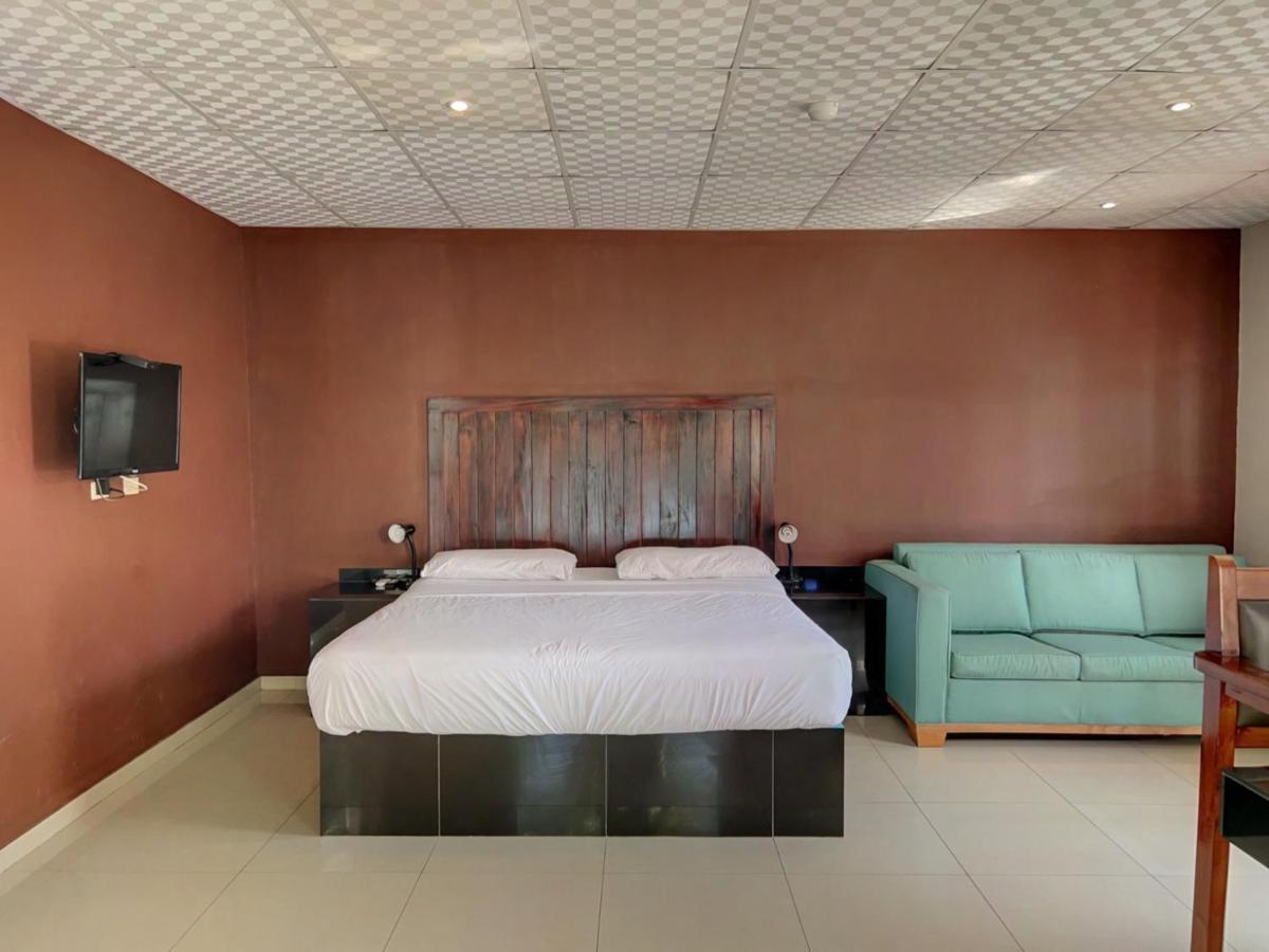 Big Daddy'S Beach Club & Hotel Puerto Armuelles المظهر الخارجي الصورة
