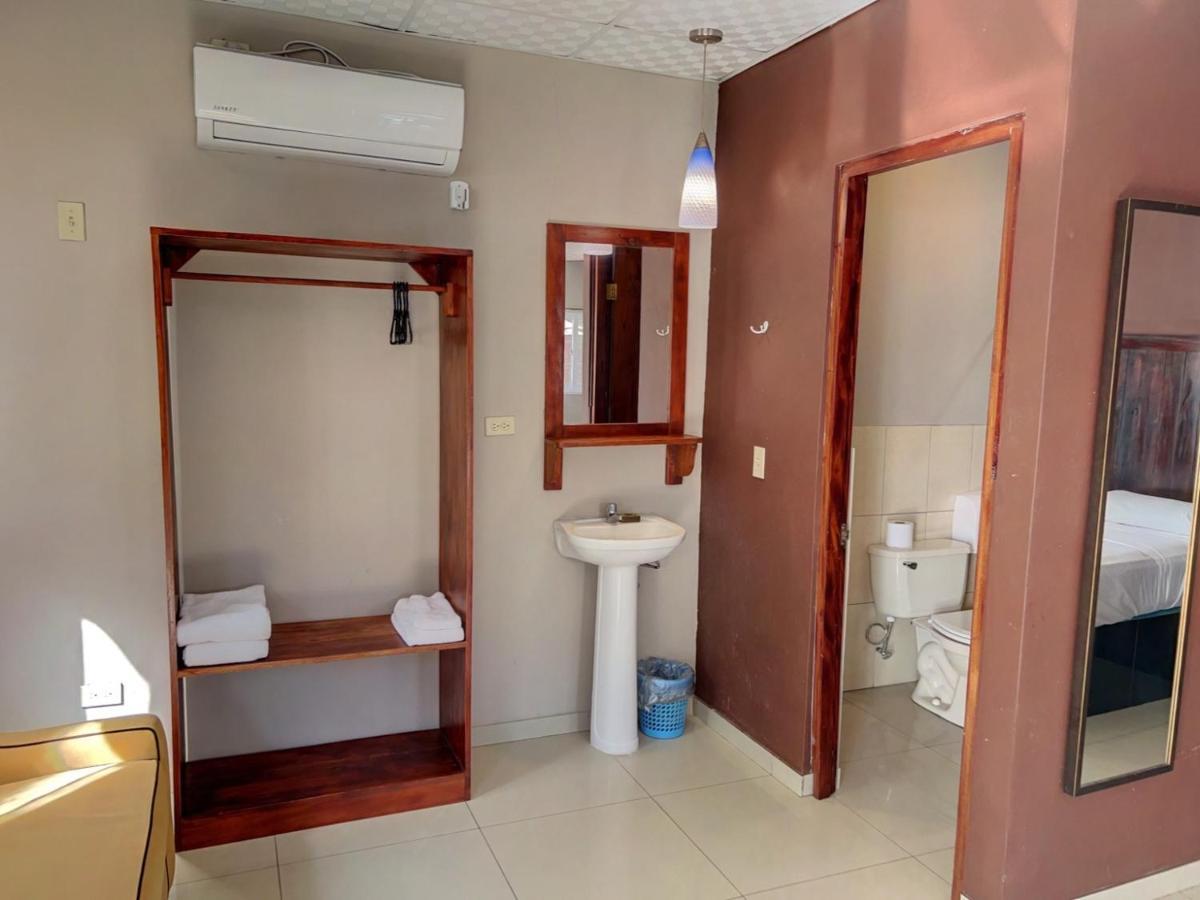 Big Daddy'S Beach Club & Hotel Puerto Armuelles المظهر الخارجي الصورة